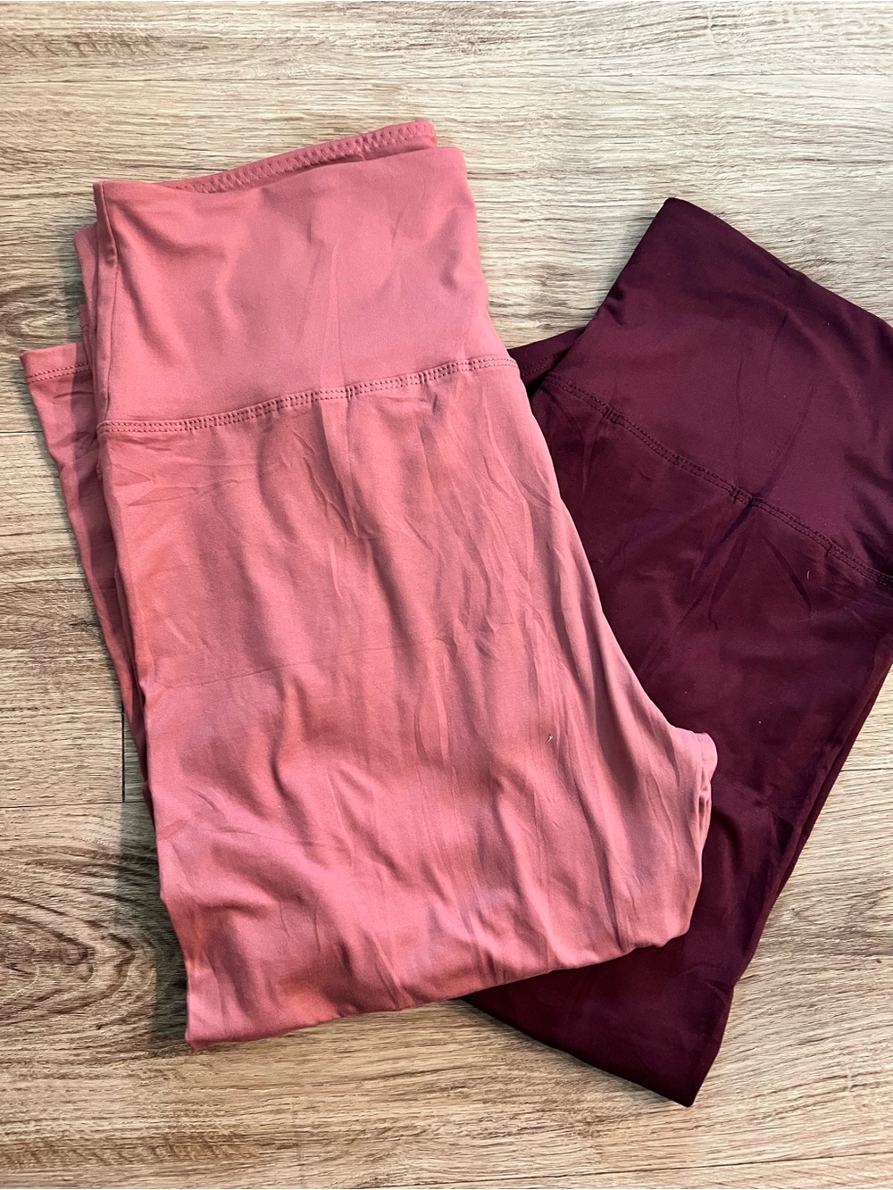 Two pairs Women's High-Waist Leggings in Maroon & Mauve XXL